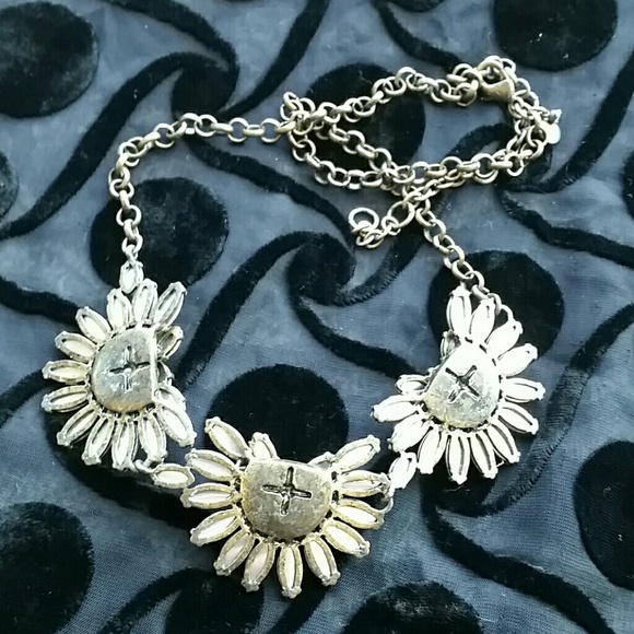 J. Crew sparkly floral necklace - Picture 5 of 6